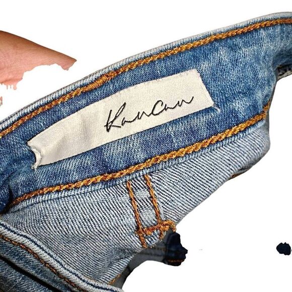 Kan Can Cropped Light Wash Raw Hem Distressed Denim Jeans - Picture 2 of 7